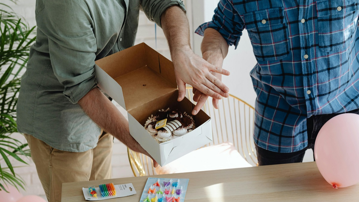 Birthday Gift Ideas for Men Who Love Building