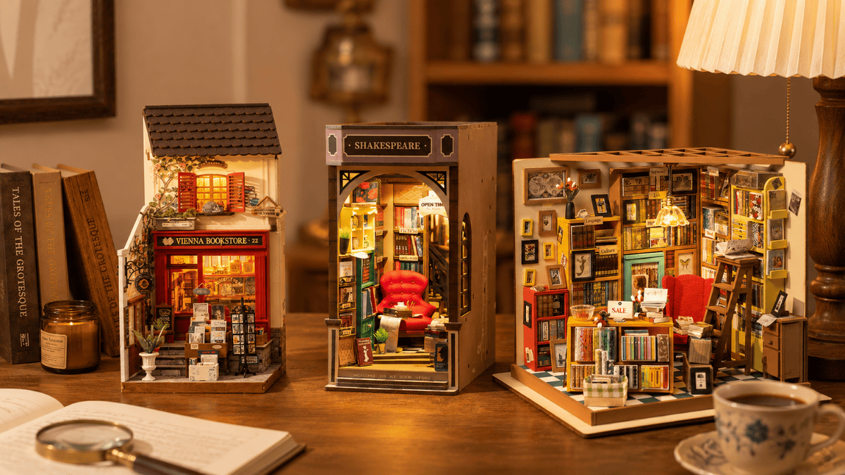 Cozy Miniature Gifts for Readers