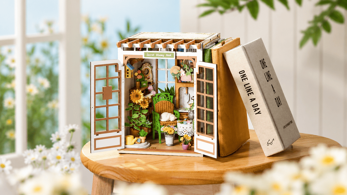 Rolife Secret Bloomy Nook DIY Book Nook review