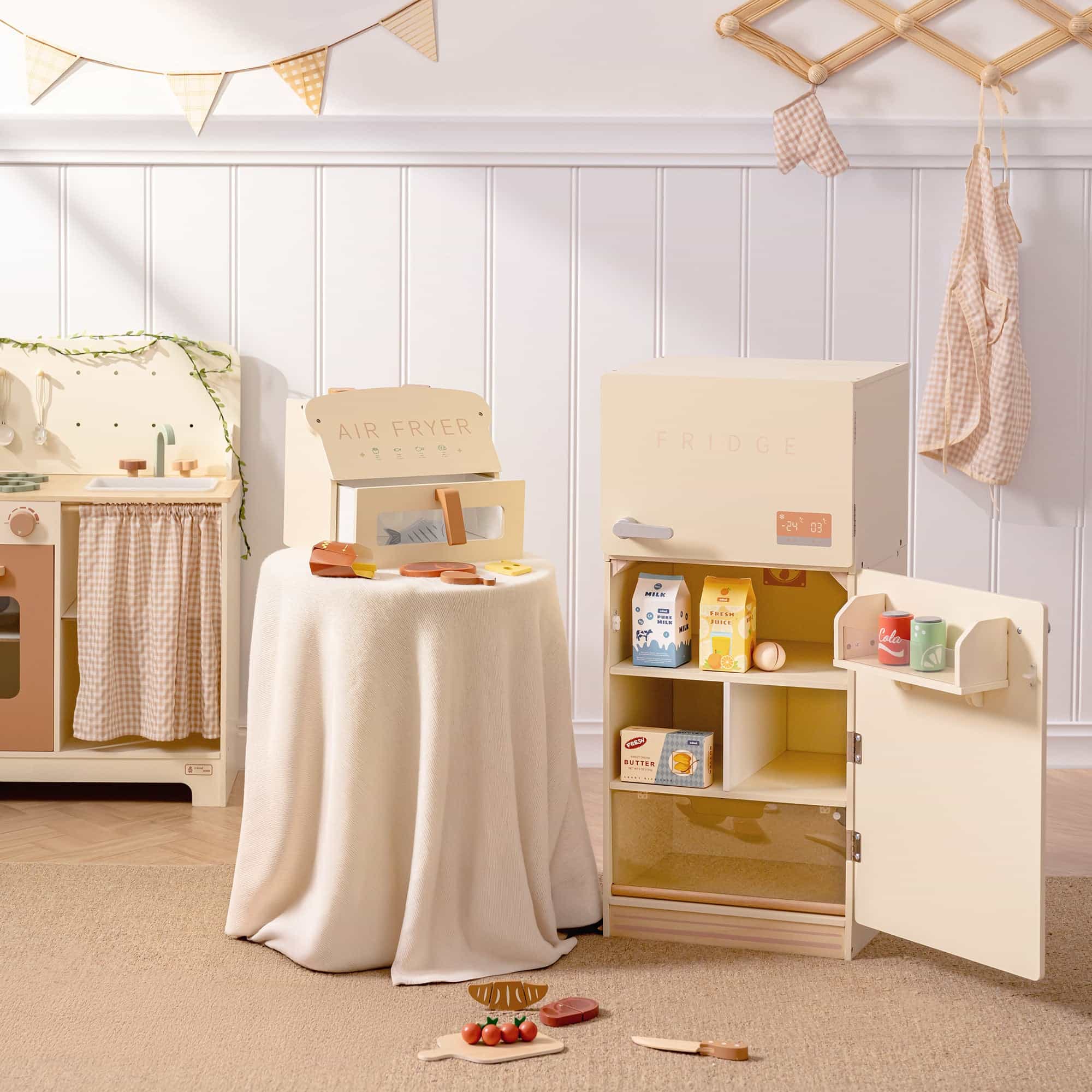 ROBUD Wooden Kids Play Kitchen Fridge Creamy