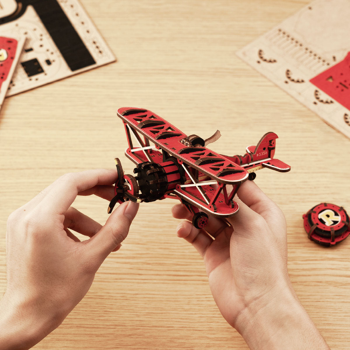 ROKR Sky Captain Pendulum Balance Toy 3D Puzzle MCD01