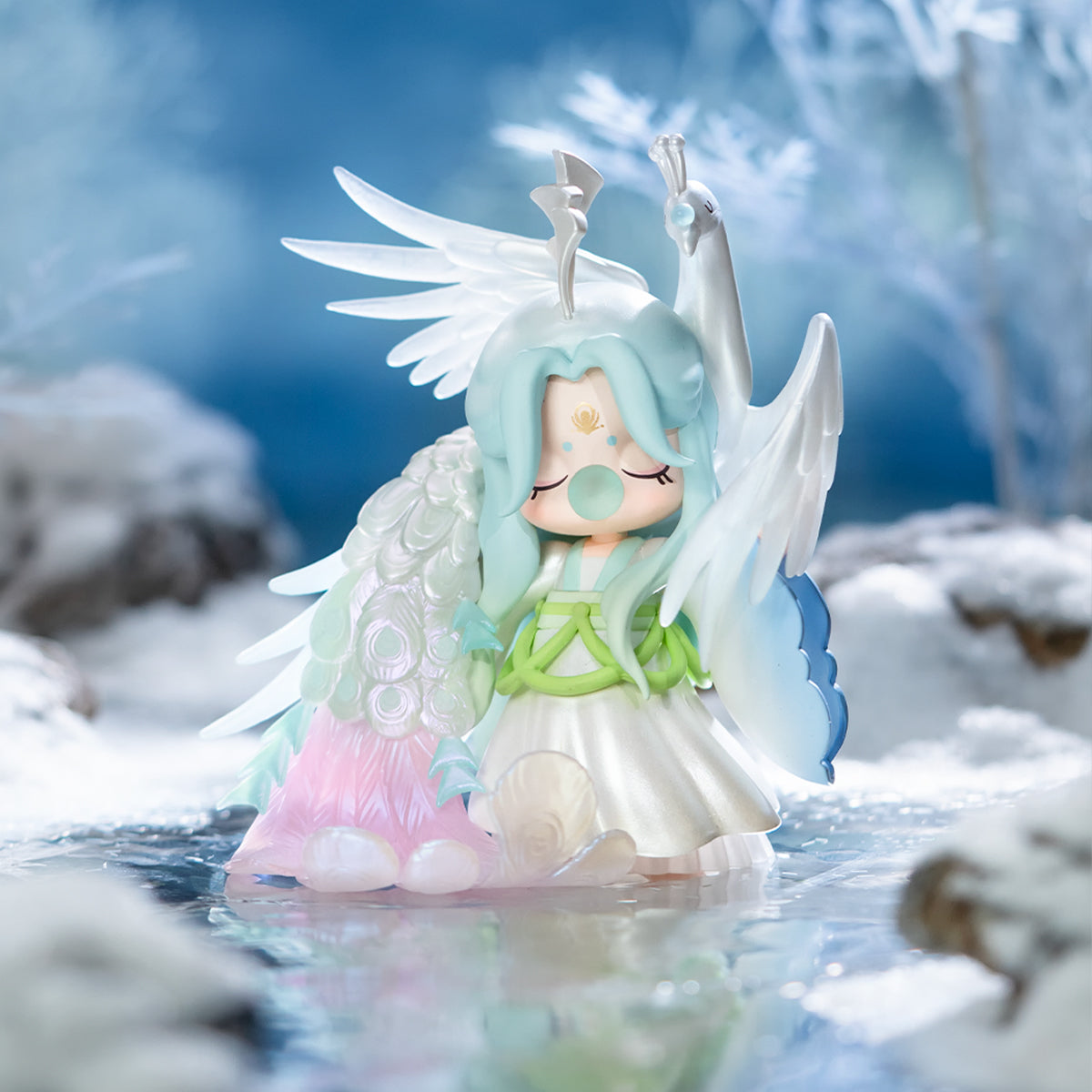 Rolife Nanci Oriental Auspiciousness figure doll back view showing the intricately detailed cape with phoenix