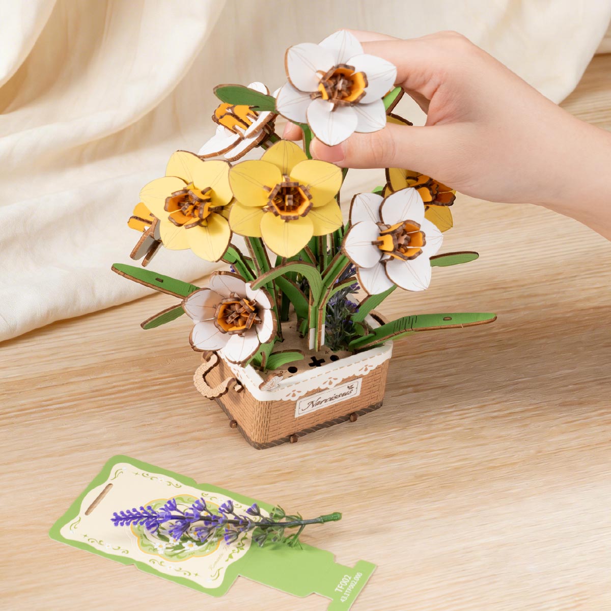 Rowood Narcissus DIY Flower Bouquet Wooden 3D Puzzle TF002