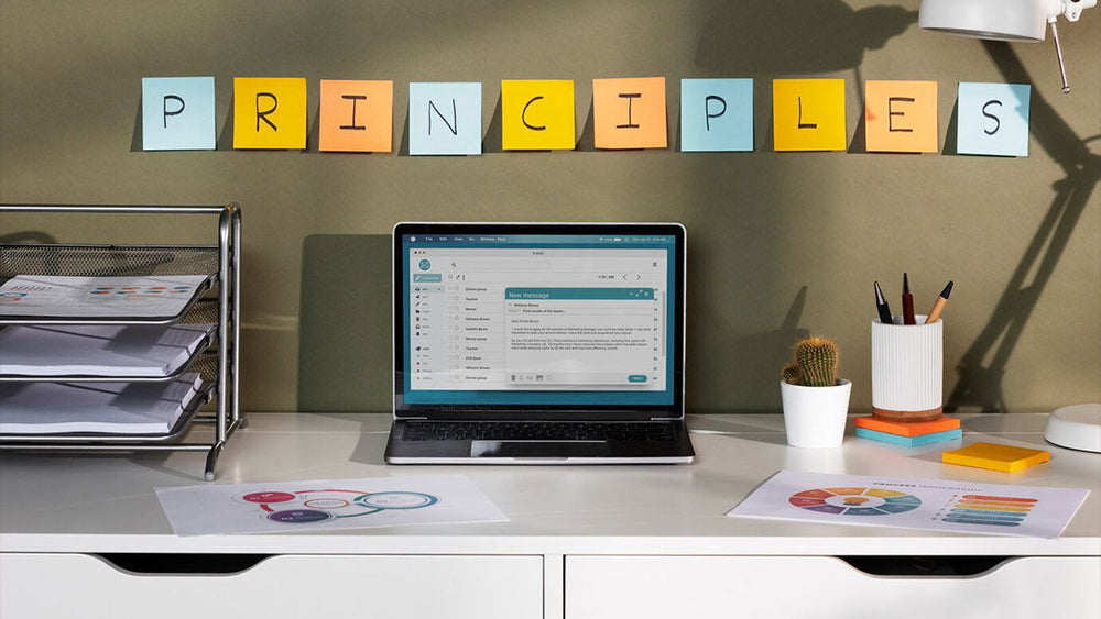 Jazz Up Your Desktop with These Decor Ideas | Robotime