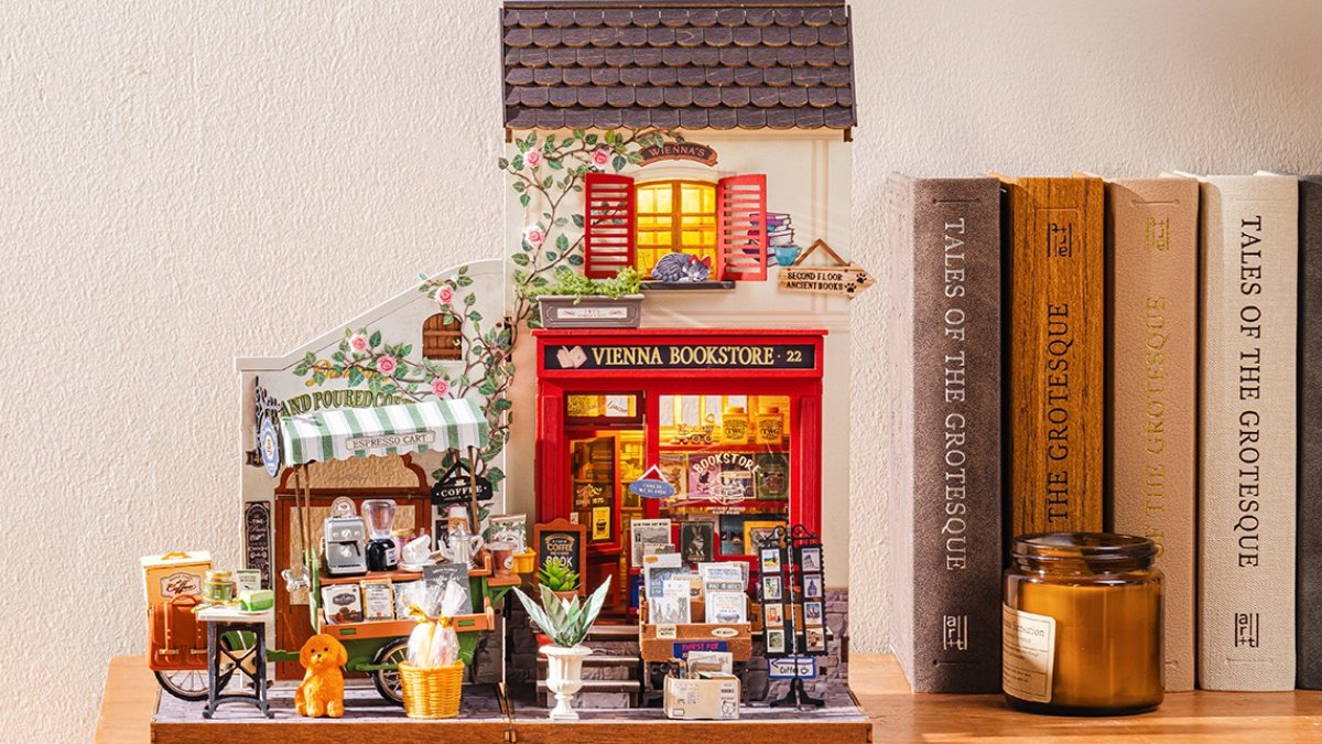 Build a Modular European Street with the New Aromatic Coffee Cart & Vienna Bookstore