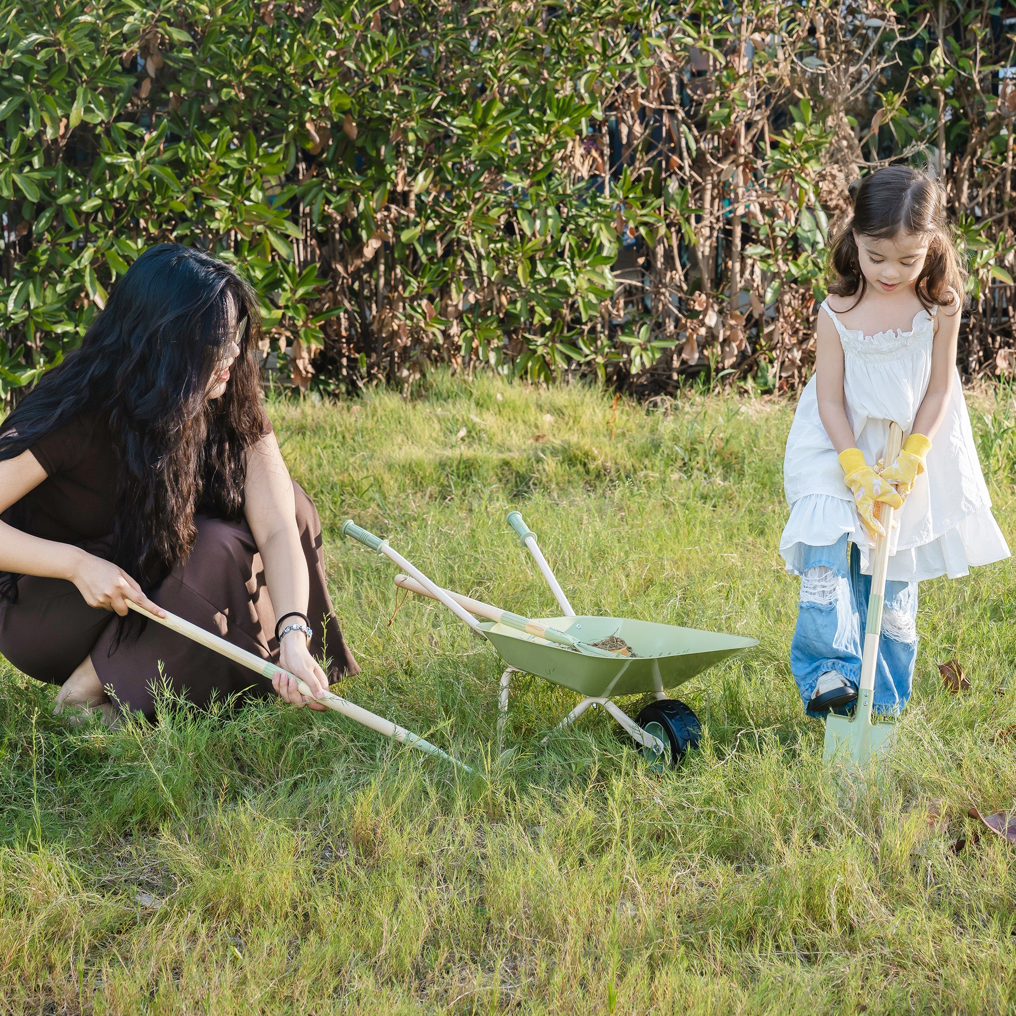 ROBUD Kids Wheelbarrow Set	