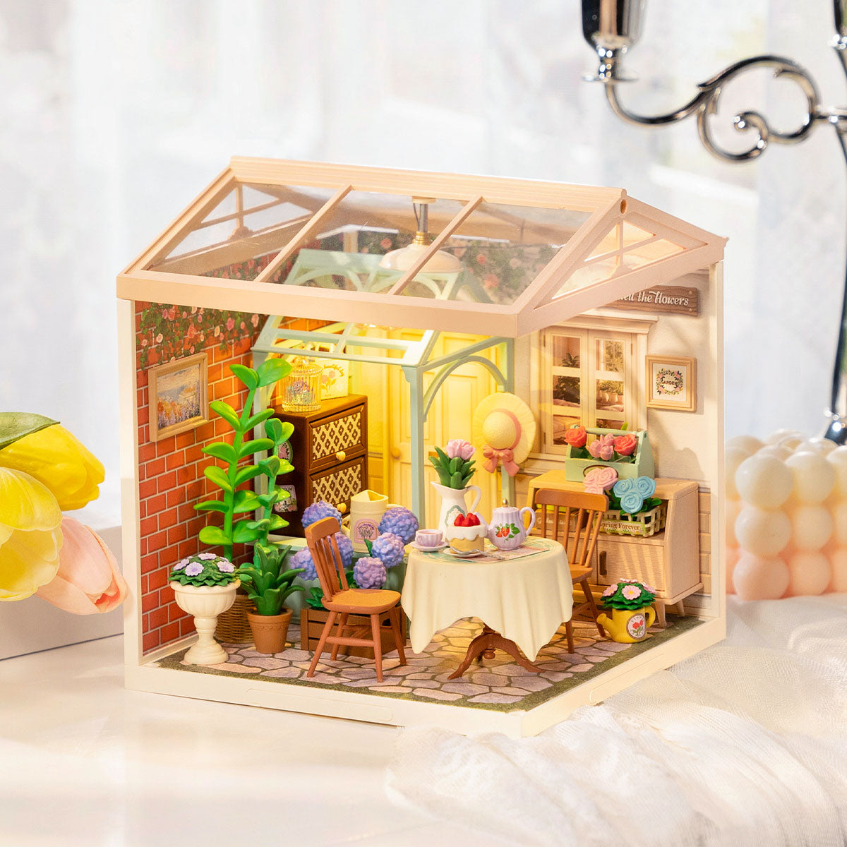Rolife Blooming Tea Garden DIY Plastic Miniature House DW013B
