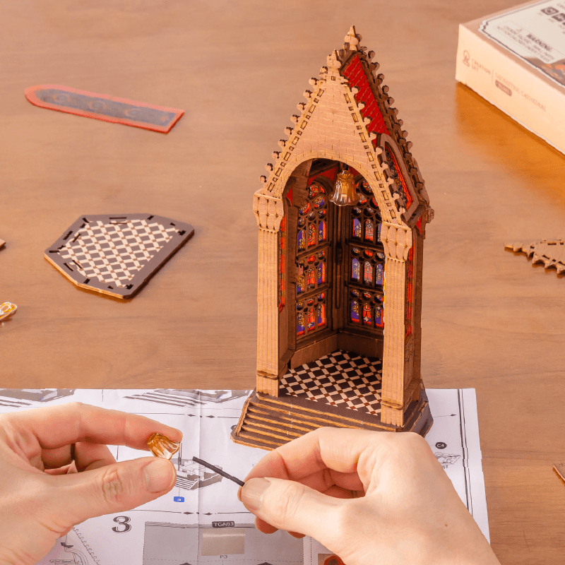 Rolife Geometric Cathedral model DIY