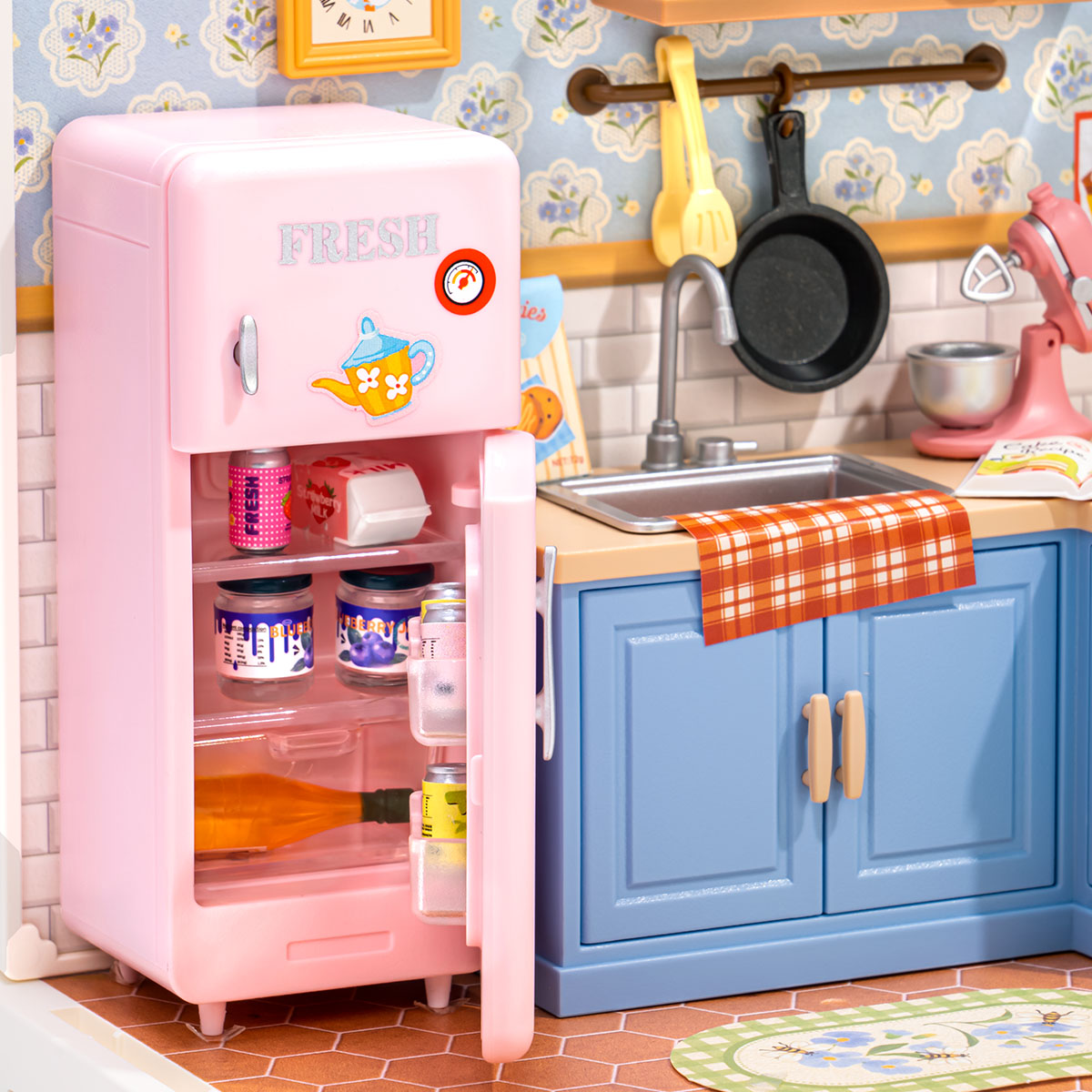 Rolife Homely Baking Kitchen DIY Miniature House DWS08B