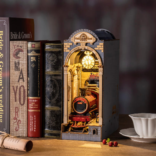 Lovely Bookshelf Inserts