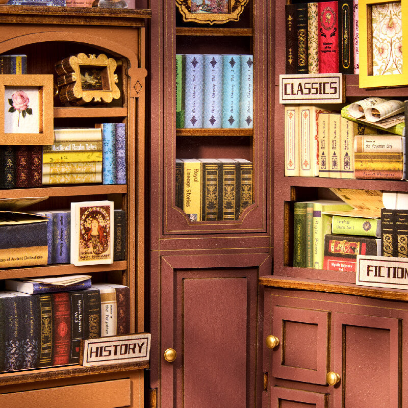 Bücherwand im Vintage-Stil