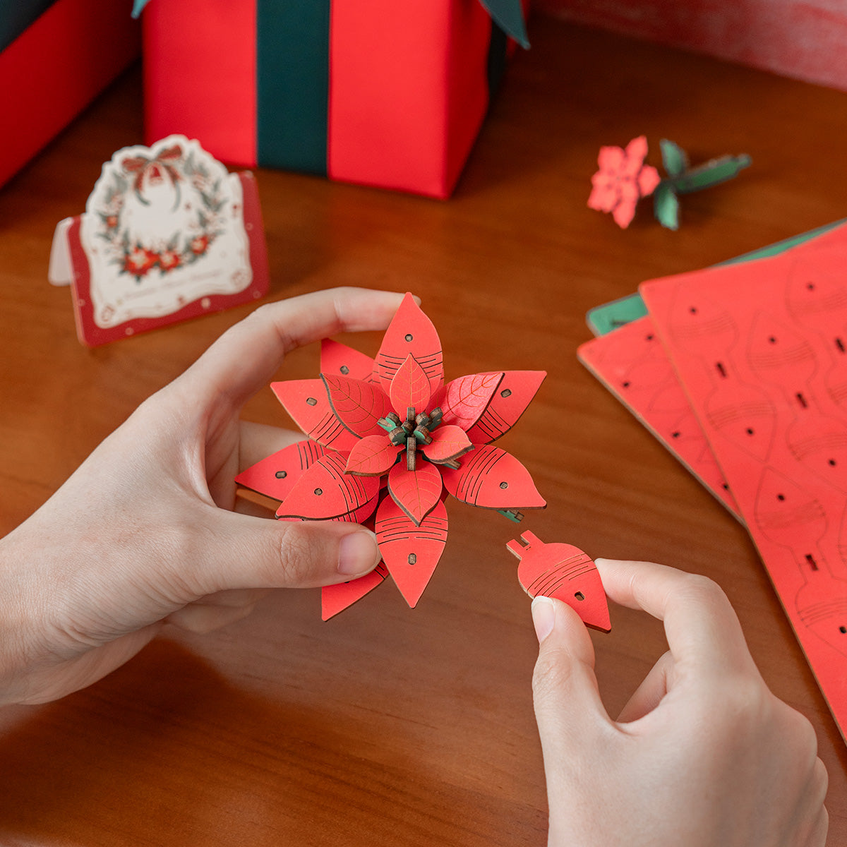 Rowood Poinsettia DIY Flower Bouquet 3D Wooden Puzzle TF001
