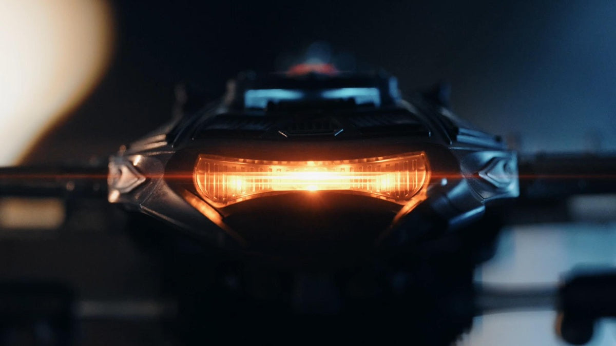 The ROKR Manta Ray in action, including lighting effects and fin movement.