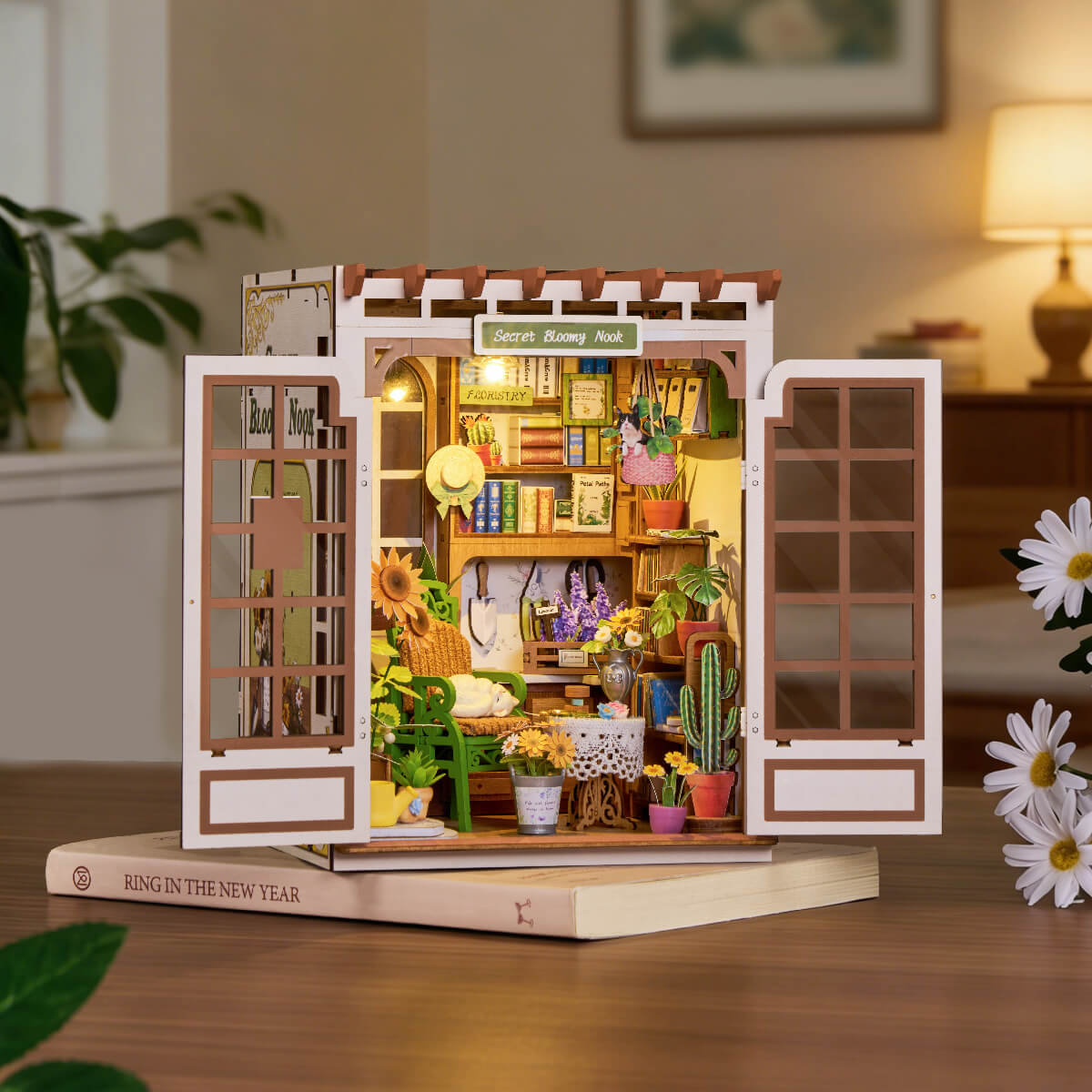 Rolife Secret Bloomy Nook DIY Book Nook TGE04 | Robotime