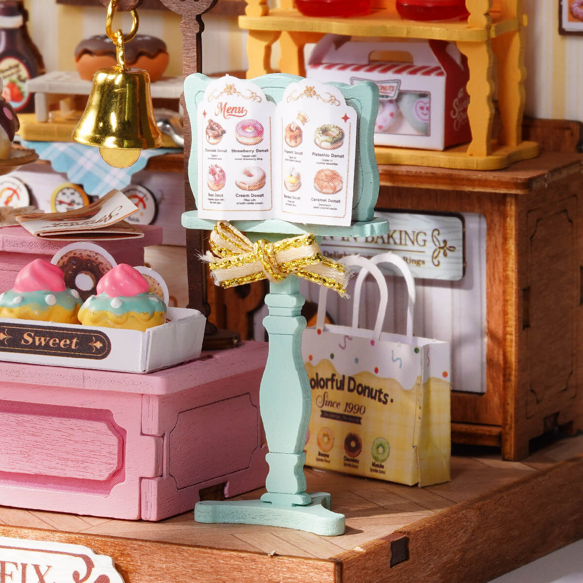 Rolife Sweetie's Donut Shop DIY Miniature House DS051