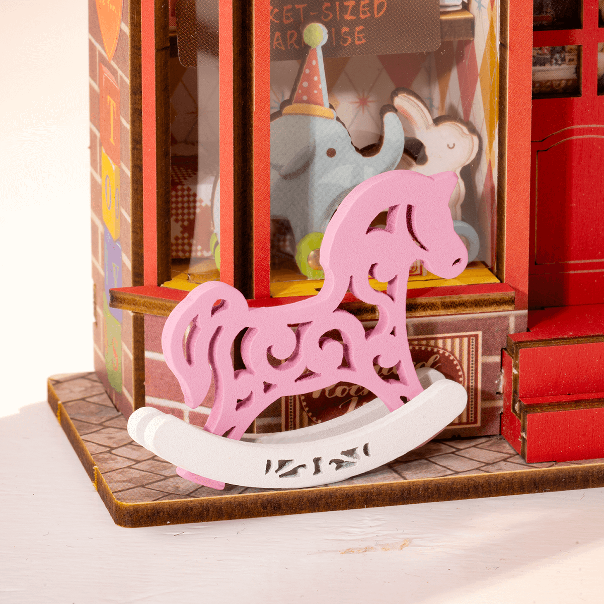Rolife Whimsy Spielzeugladen DIY Miniaturhaus DS044