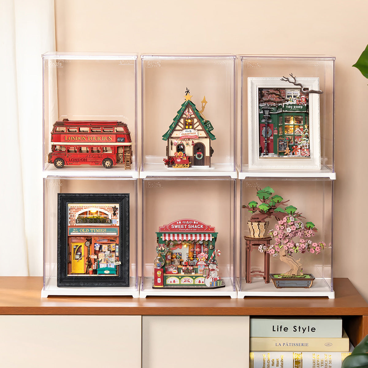 Rolife Clear Display Case Portrait Size M DF05L | Robotime