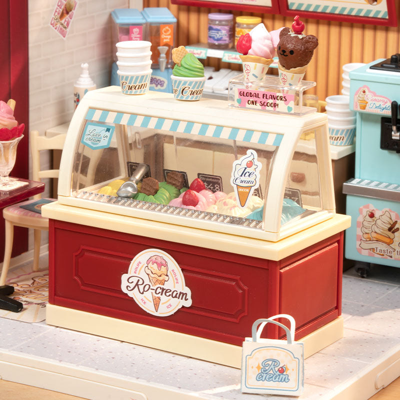 Rolife Flavorful Ice Cream DIY Miniature House DW018B Robotime