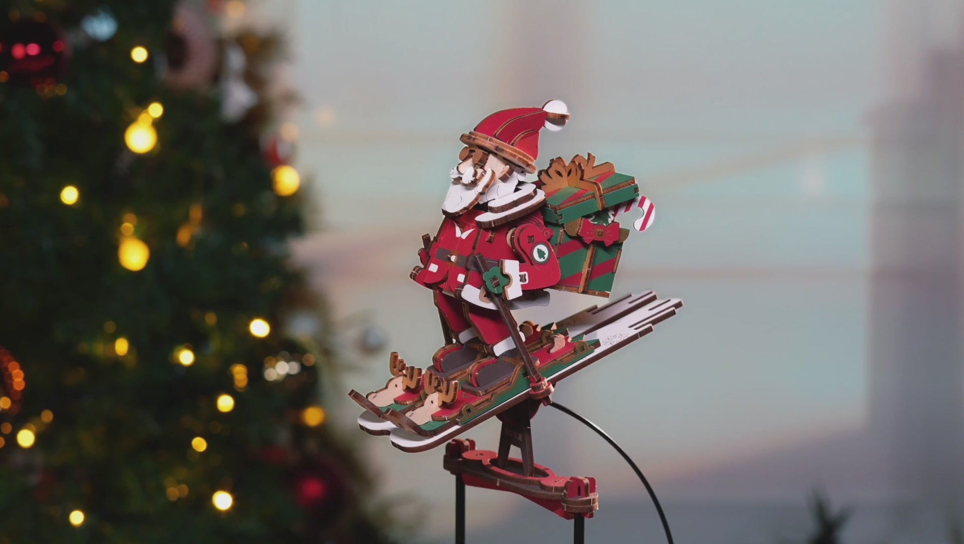 ROKR Santa on Skis Pendulum Balance Toy 3D Puzzle MCD06 | Robotime