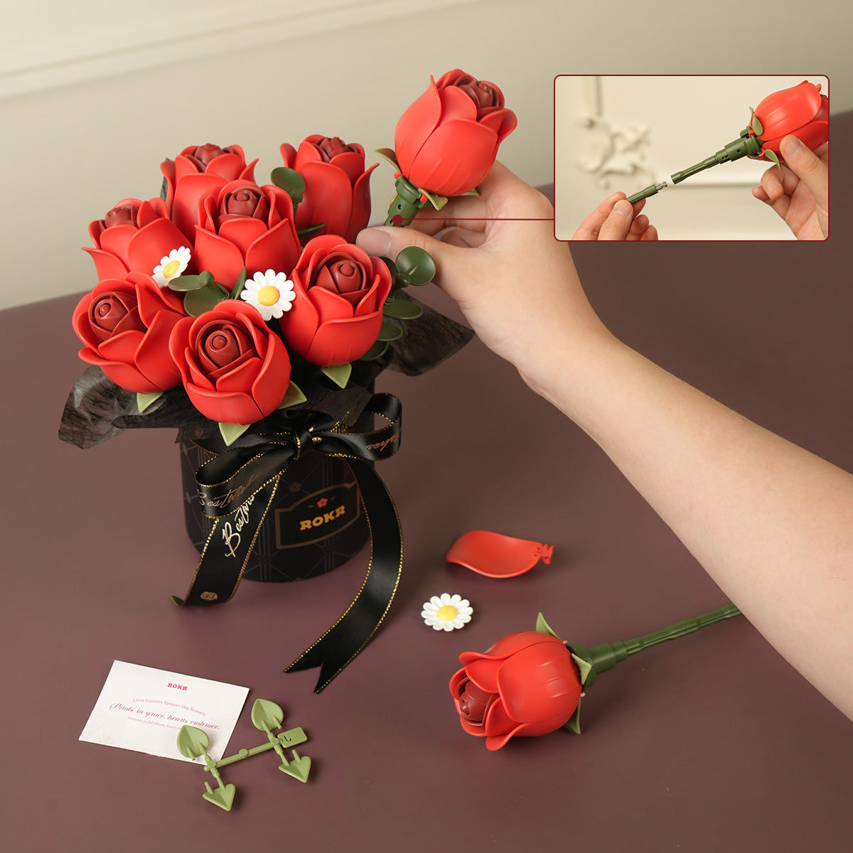 ブラッド・レッド・ローゼズ ROKR Red Rose Bouquet DIY 3D Puzzle AF02J | Robotime Online
